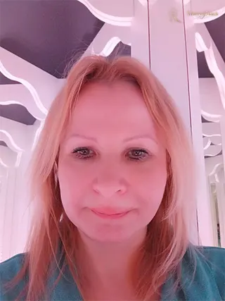 Another photo of VERONIKA