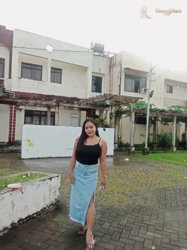 Another photo of Rizalyn