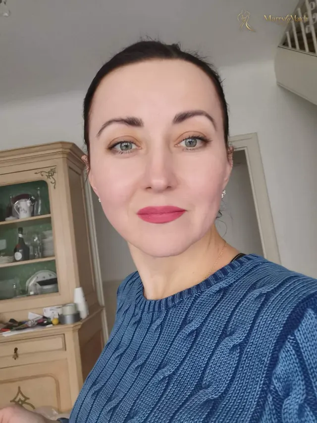 Marina, 47