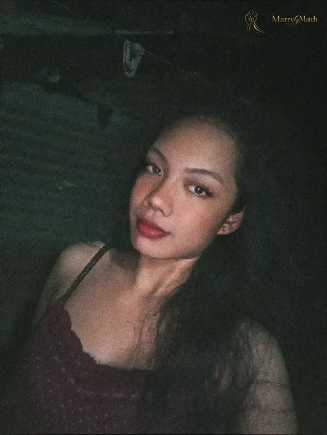 Samantha Kye, 22