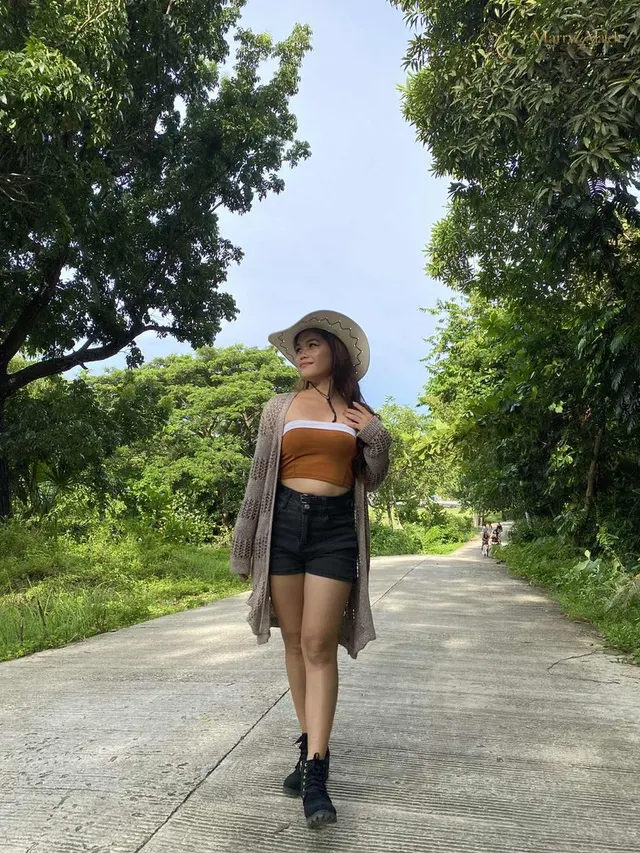 Another photo of Cristine
