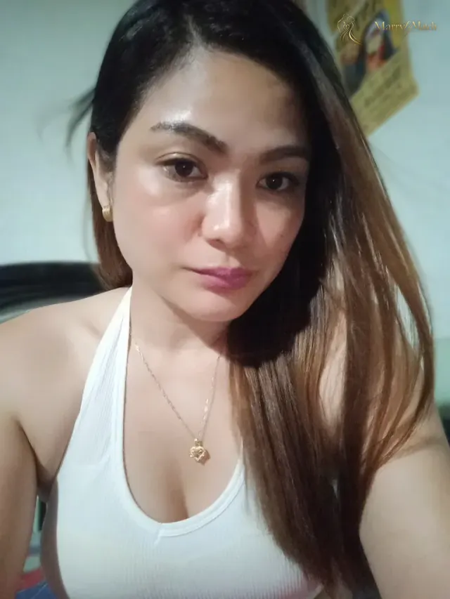 Joan, 42