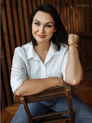 NATALYA, 43