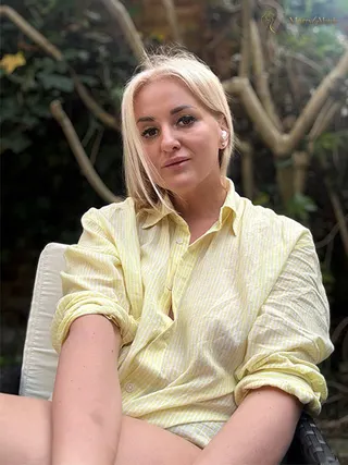TAMARA, 44