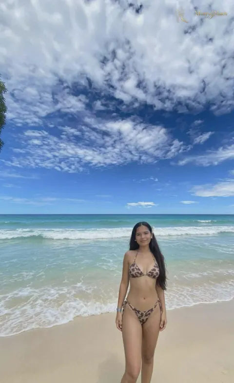 Another photo of Mylene