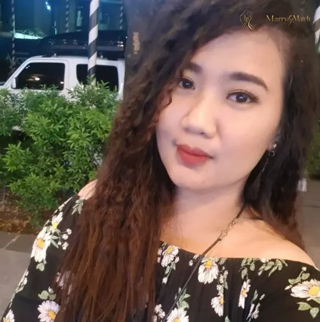 Kim, 29