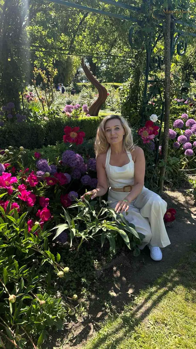 Another photo of Oksana