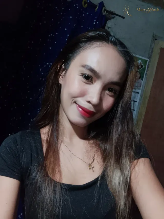 Ronalyn, 23