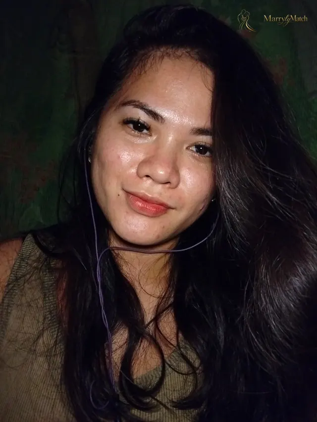 Janine, 29