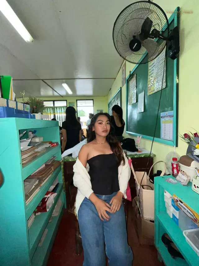 Pam, 25