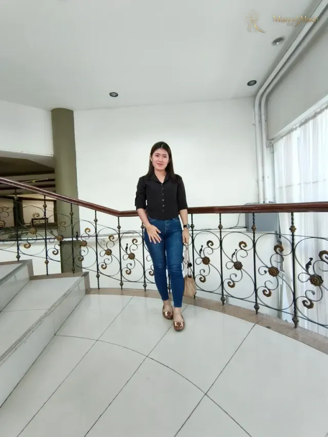 MaryGrace, 30