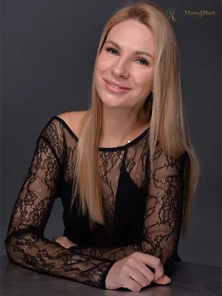Another photo of NATALYA