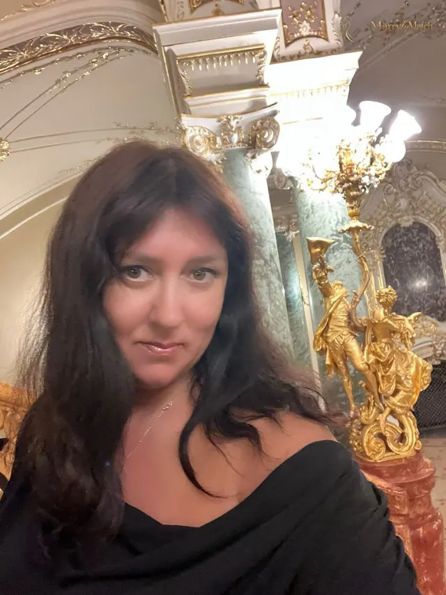 Oksana, 50