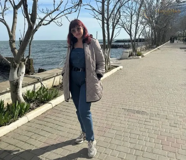 Another photo of Oksana