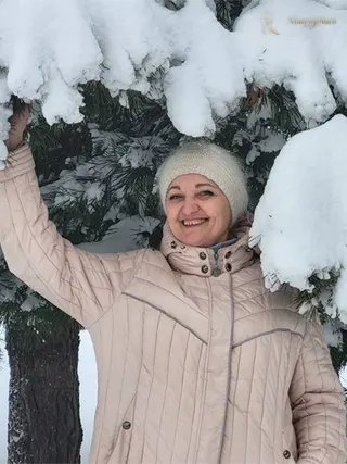 OKSANA, 53