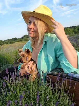 Another photo of SVETLANA