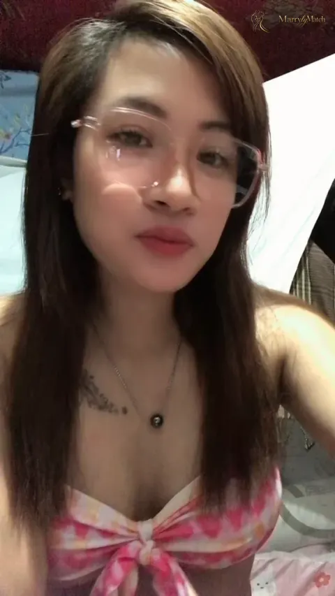 Another photo of Ria Jane