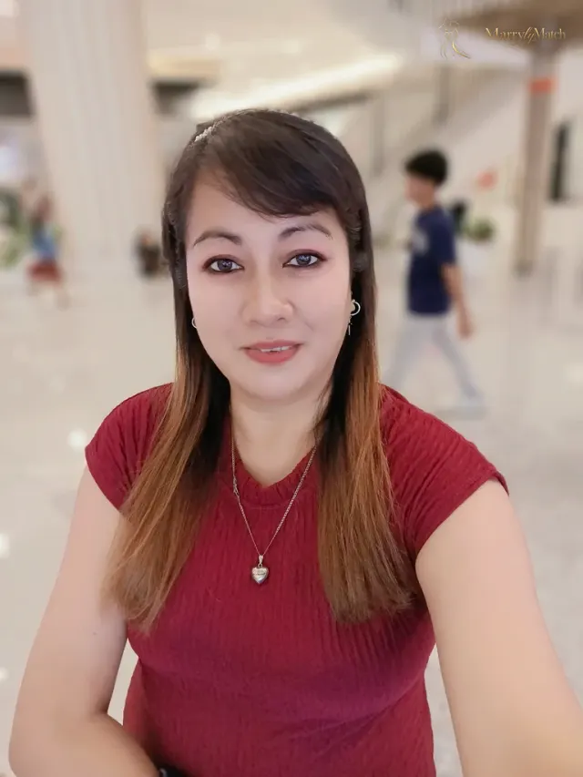 Teresa, 43