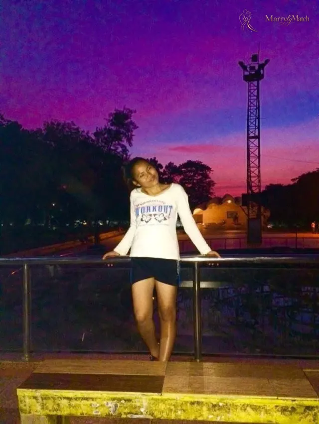 Another photo of Jessa