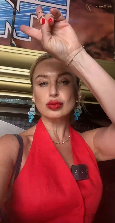 Olena, 50