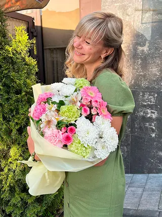 Another photo of SVETLANA