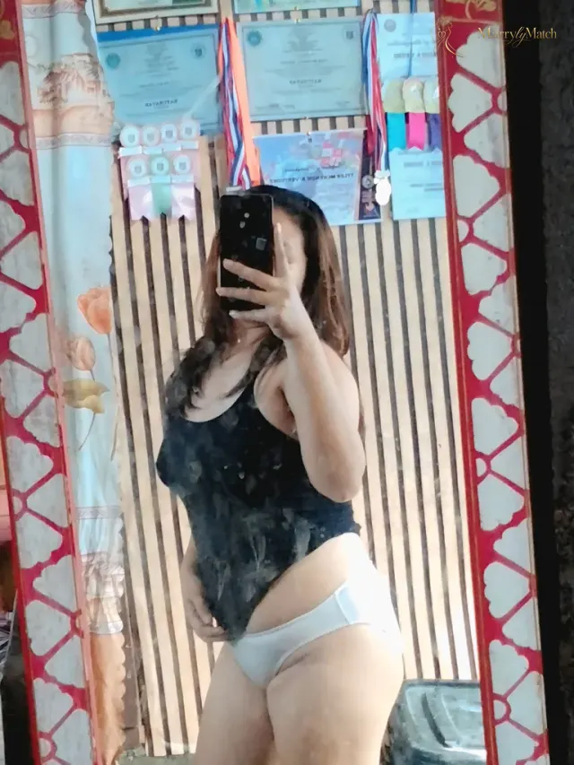 Another photo of Dian
