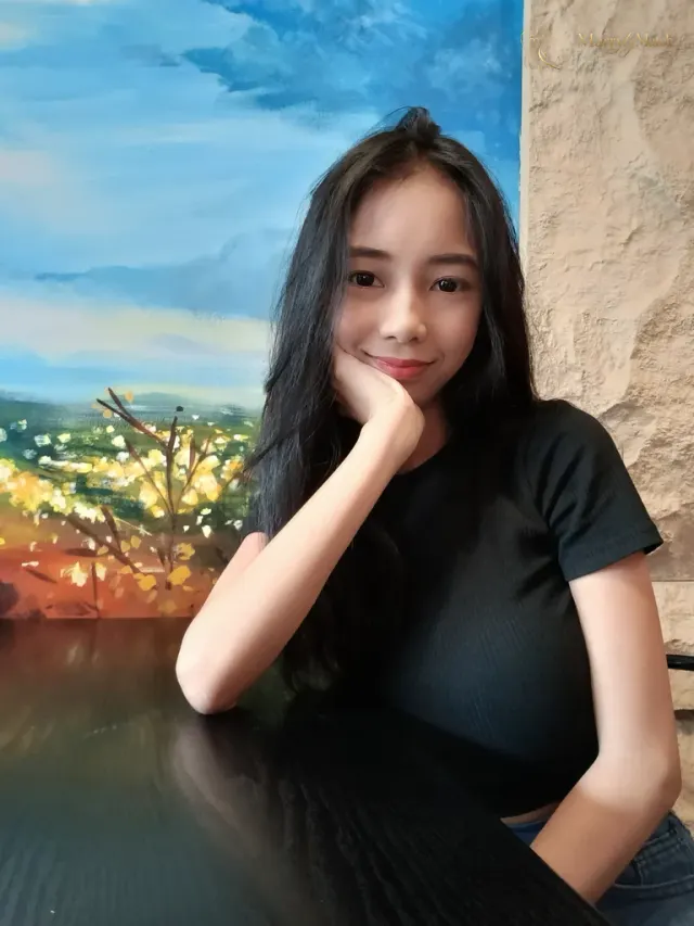 Joyce, 28
