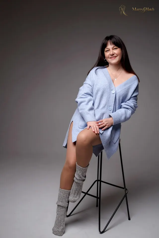 Natalia, 53
