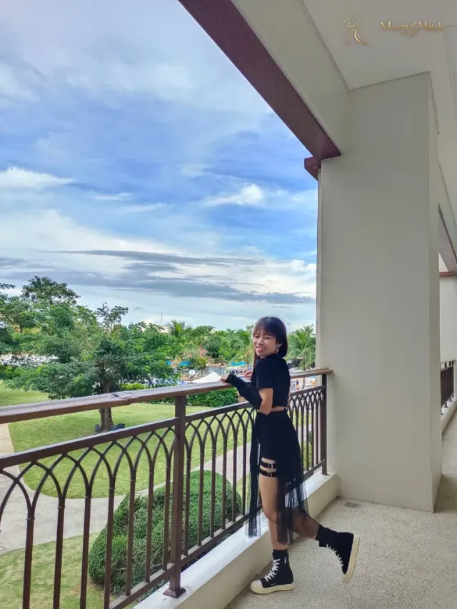 Another photo of KHIM JOY