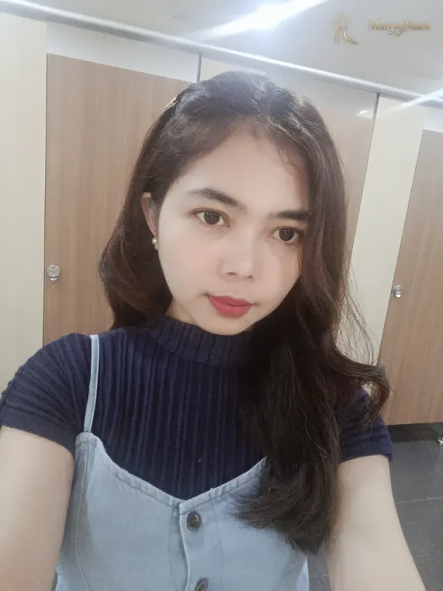 Ana, 37