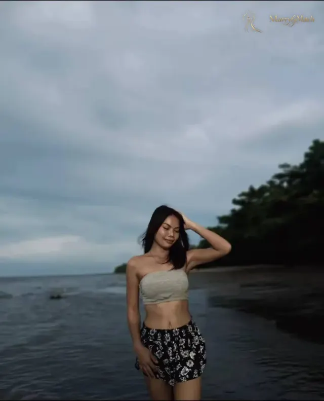 Another photo of kristina