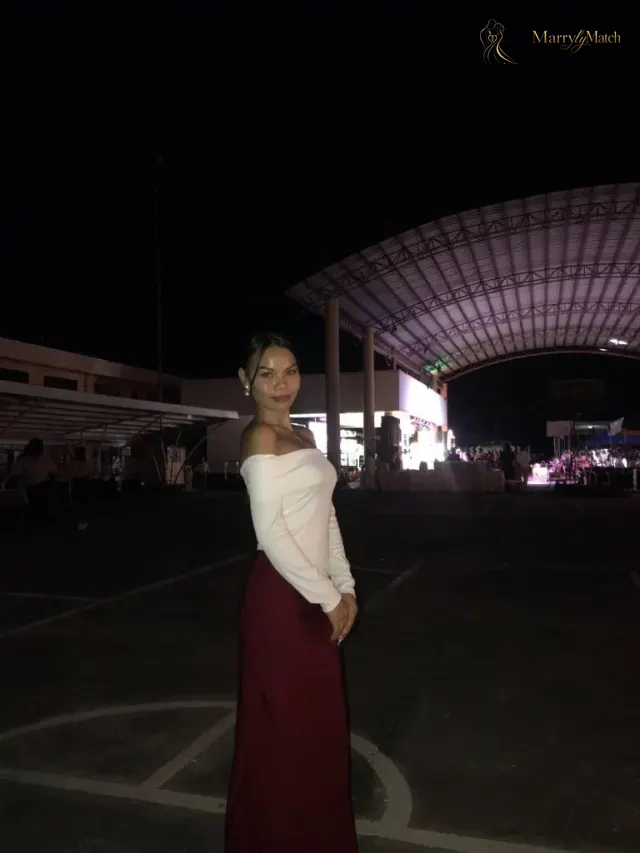 Another photo of kristina