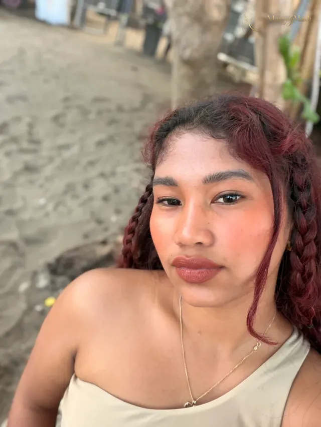 Another photo of Rhej
