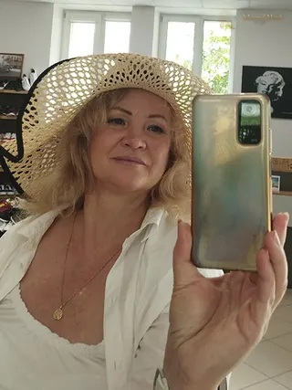 IRINA, 57
