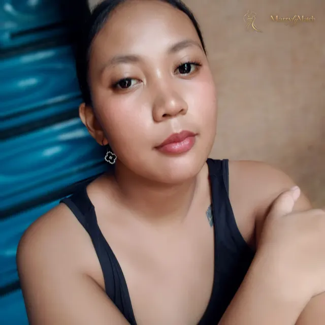 Another photo of Alona