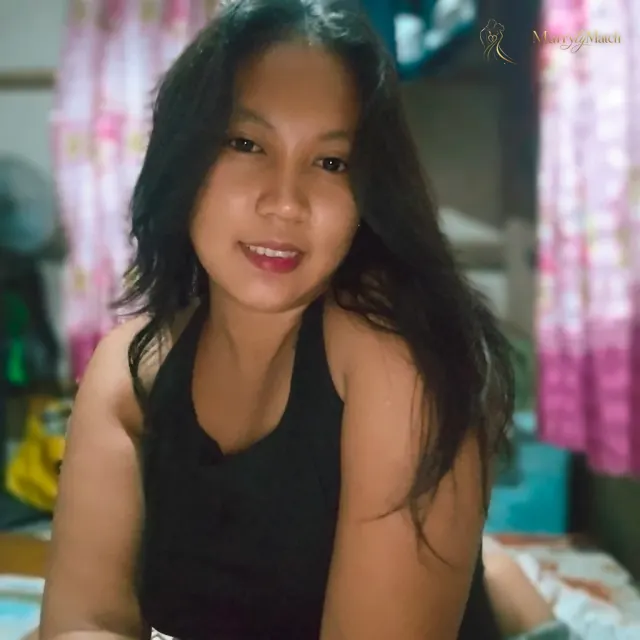 Another photo of Alona