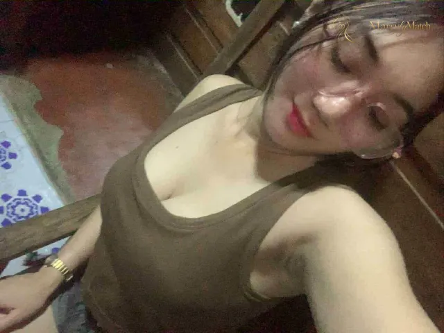 Another photo of Thea Faith