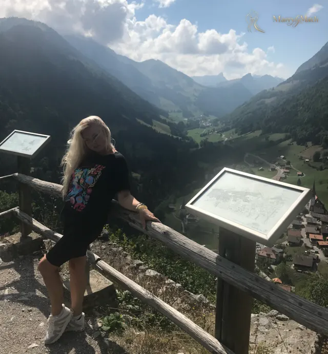 Another photo of Maria