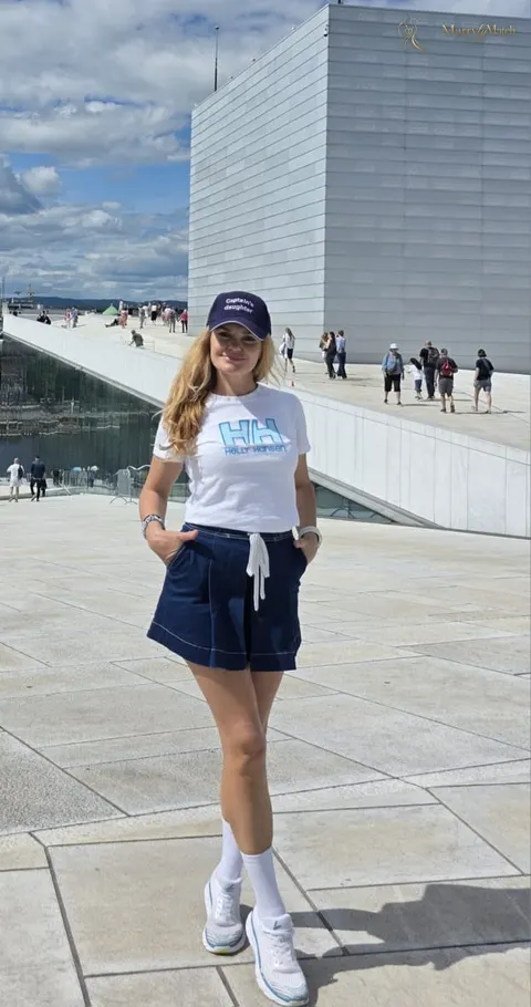 Another photo of Kateryna