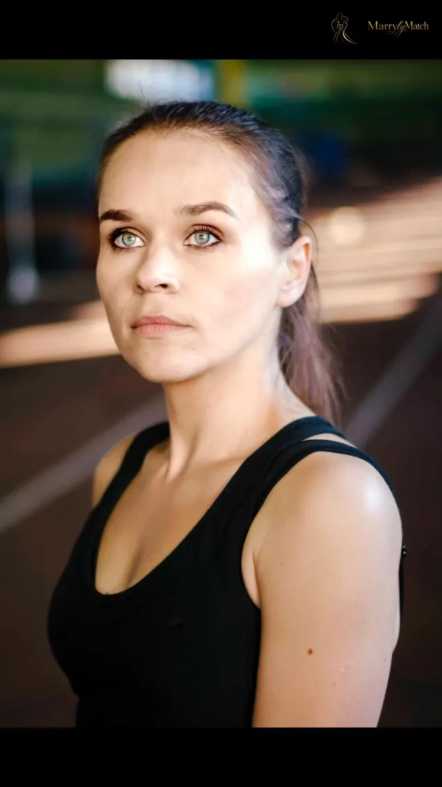 Another photo of Oksana