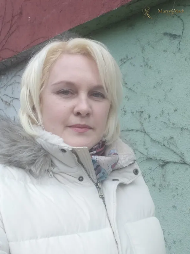 Tetiana, 47