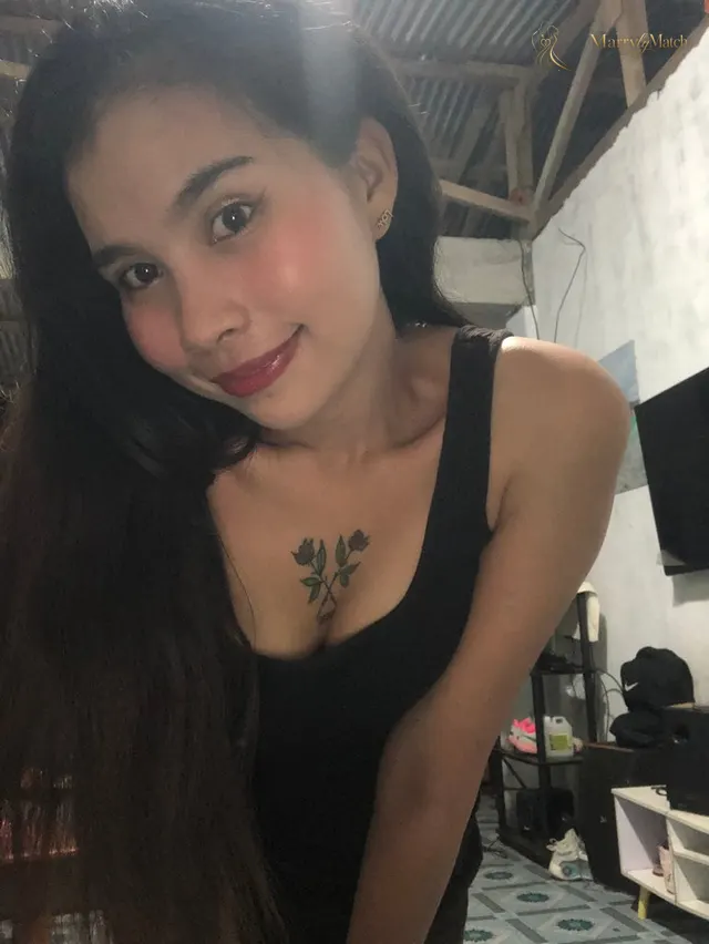 Angelica, 26