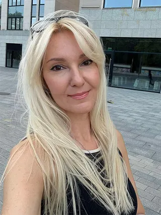 VERONIKA, 49