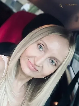 ELENA, 43