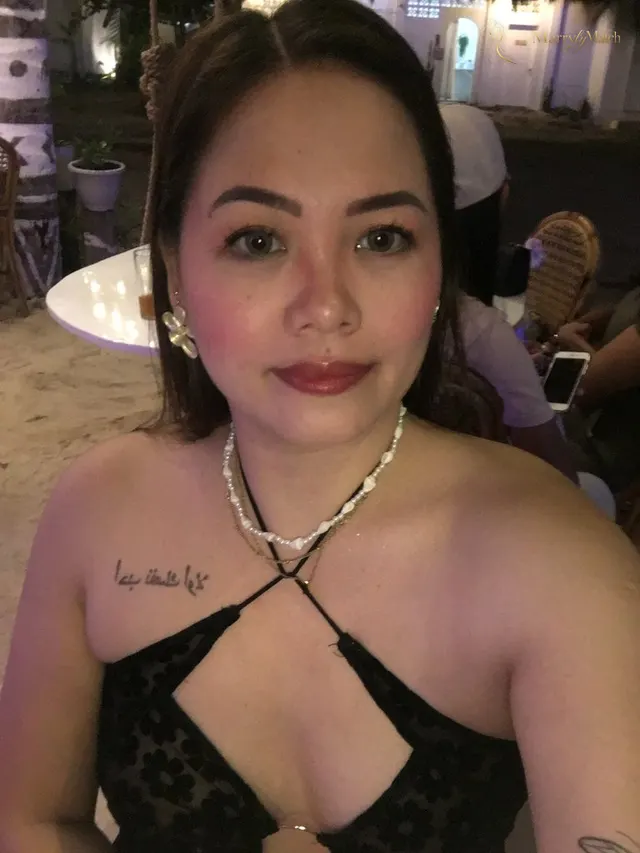 Another photo of Mariam