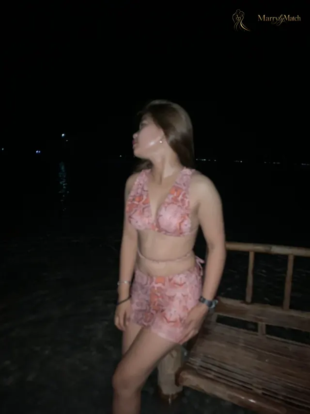 Another photo of Cristy