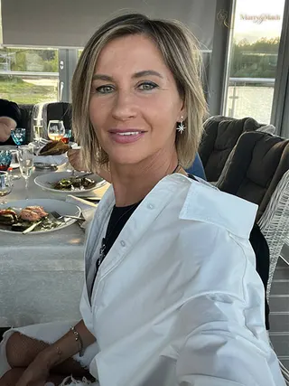 KATERINA, 52