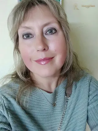 ELENA, 56
