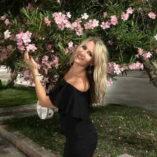 Tetiana, 38