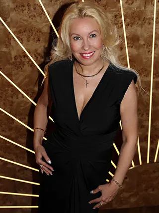 NATALYA, 49